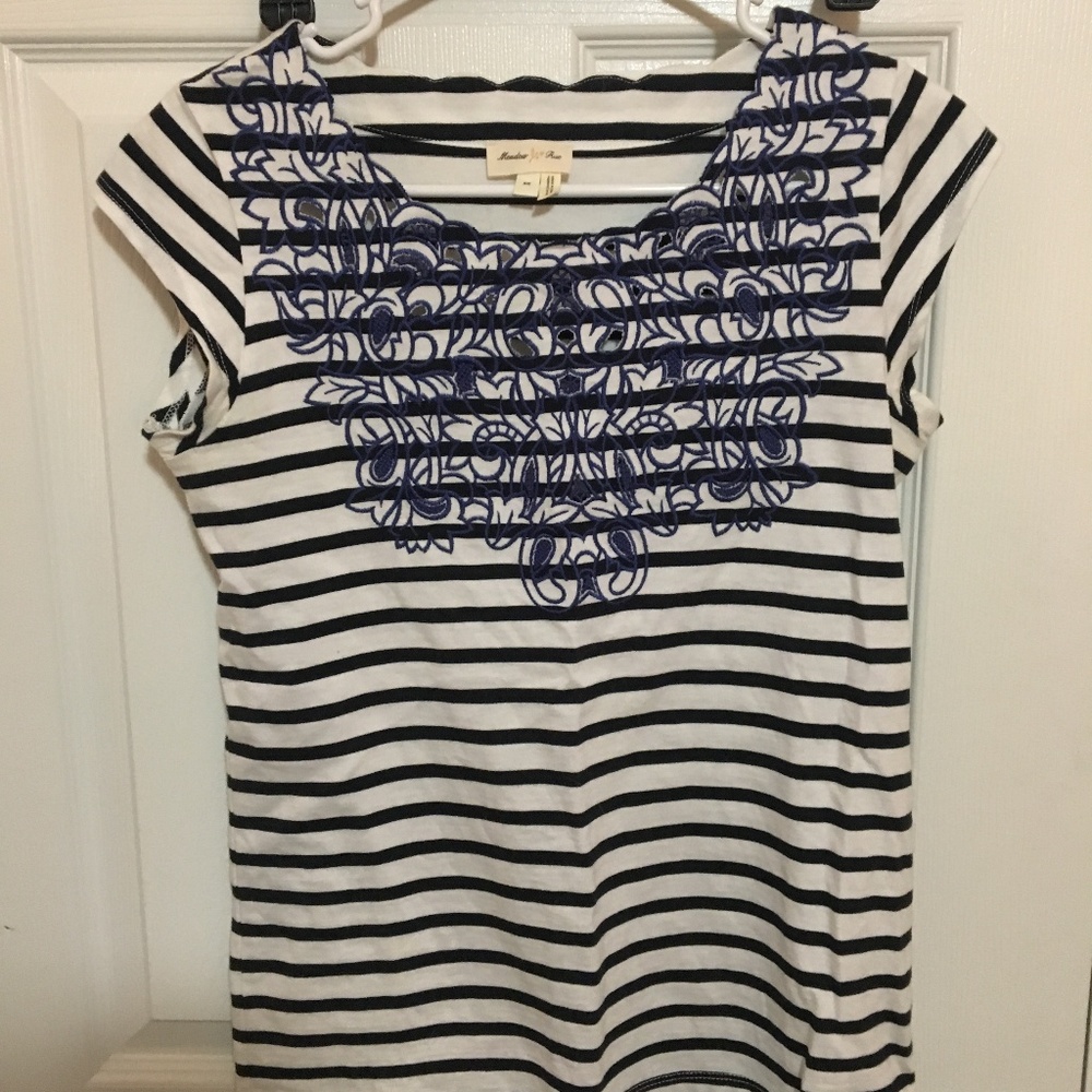 Meadow Rue Embroidered T-Shirt - Picture 2 of 3